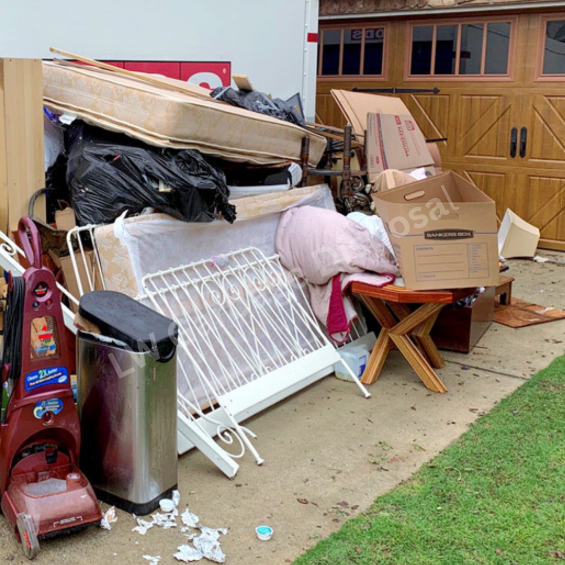 Foreclosure Cleanouts in Laguna Woods, CA by LW Garbage Disposal