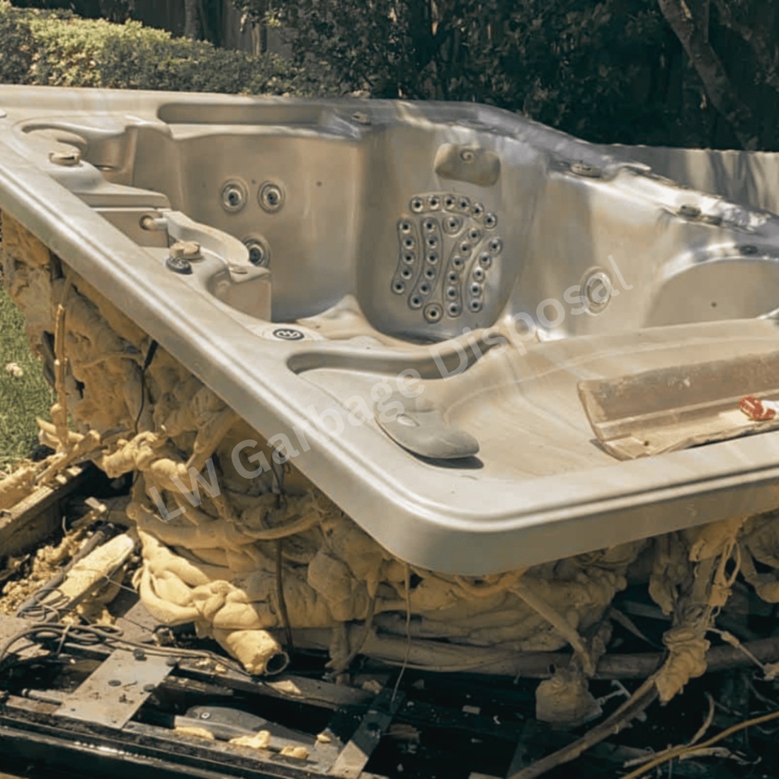 Hot Tub & Jacuzzi Removal in Laguna Woods, CA by LW Garbage Disposal