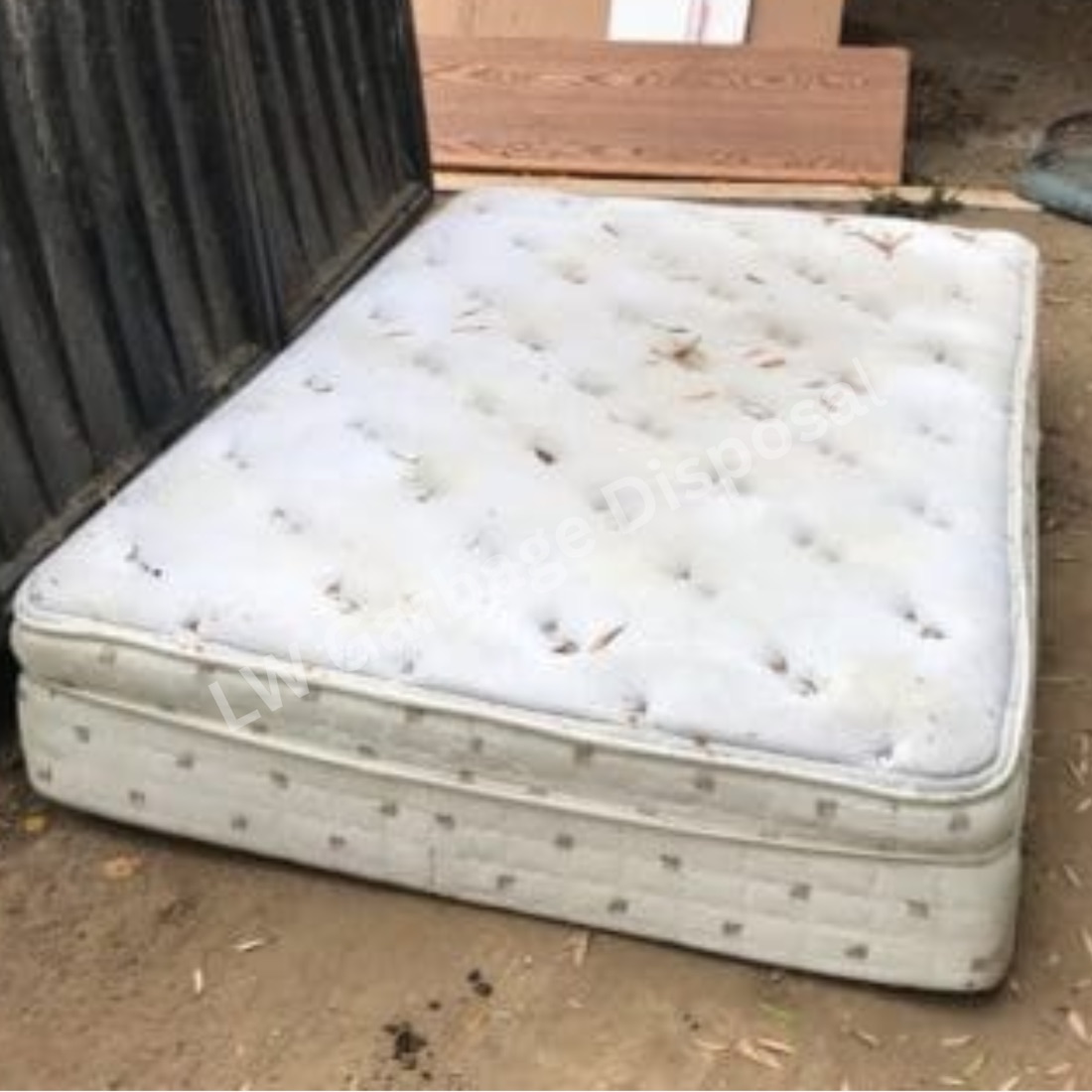 Mattress Disposal in Laguna Woods, CA by LW Garbage Disposal